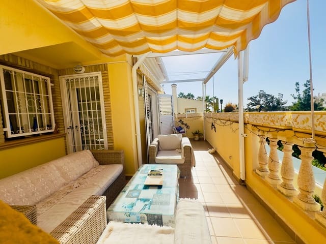 3 sypialnia Willa na sprzedaż w Playa Flamenca, Orihuela z basenem garażem - 365 000 € (Ref: 9513641)