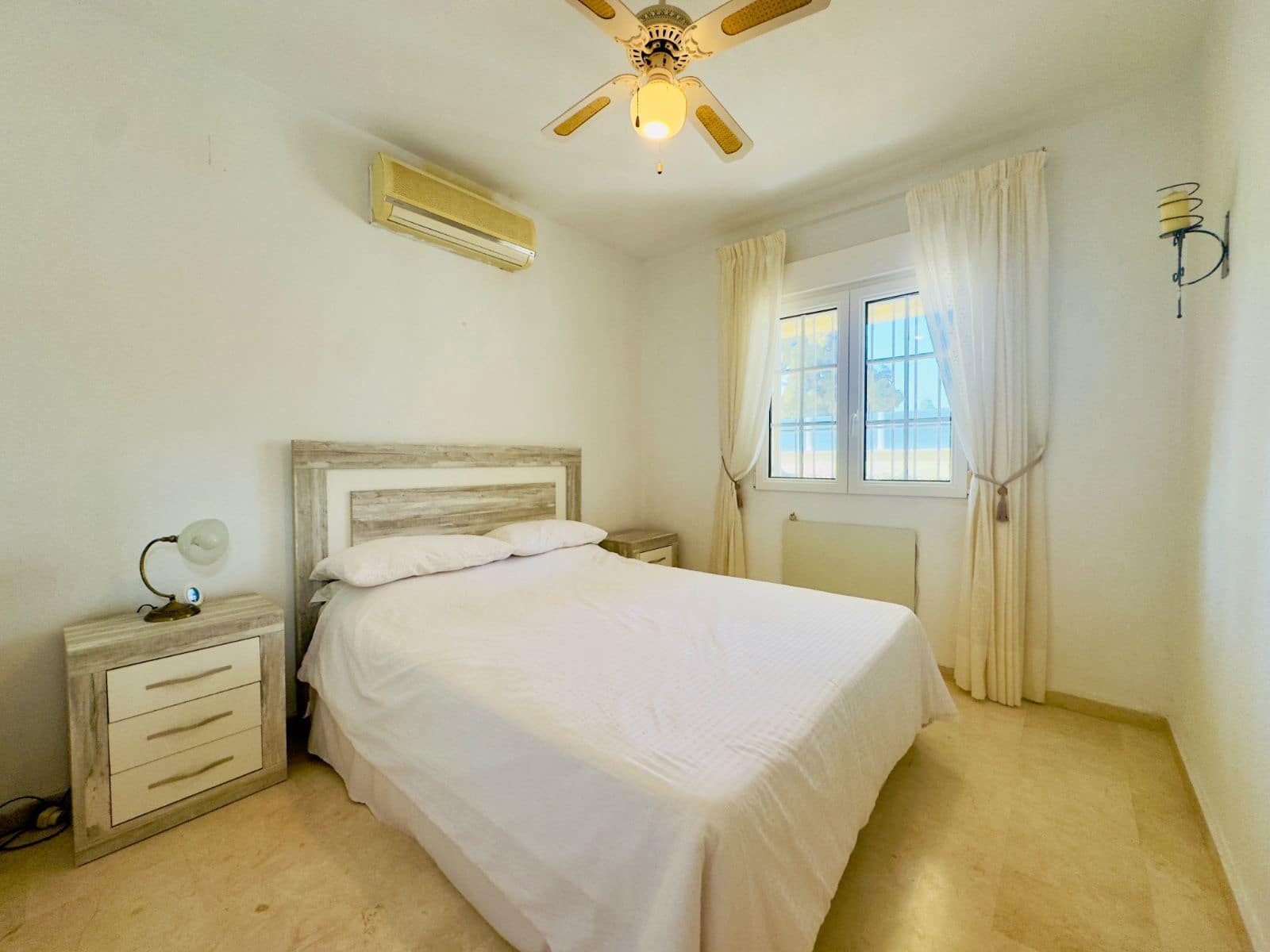 3 quarto Moradia para venda em Orihuela Costa com piscina garagem - 369 000 € (Ref: 9513641)