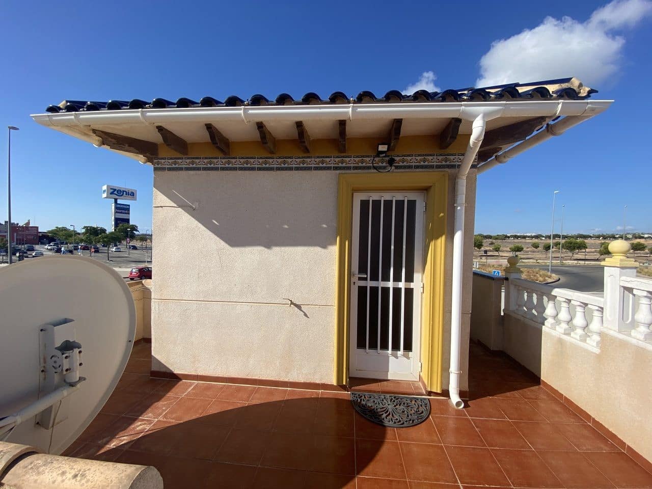 5 makuuhuone Huvila myytävänä paikassa La Zenia mukana uima-altaan - 359 995 € (Ref: 9513646)