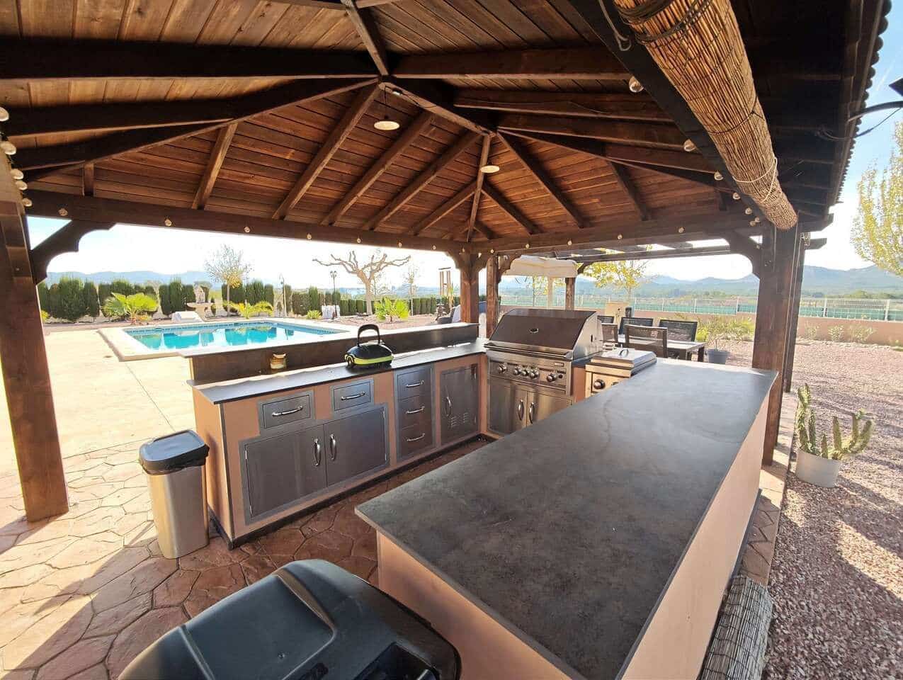 3 soveværelse Villa til salg i Sax med garage - € 399.995 (Ref: 9513651)