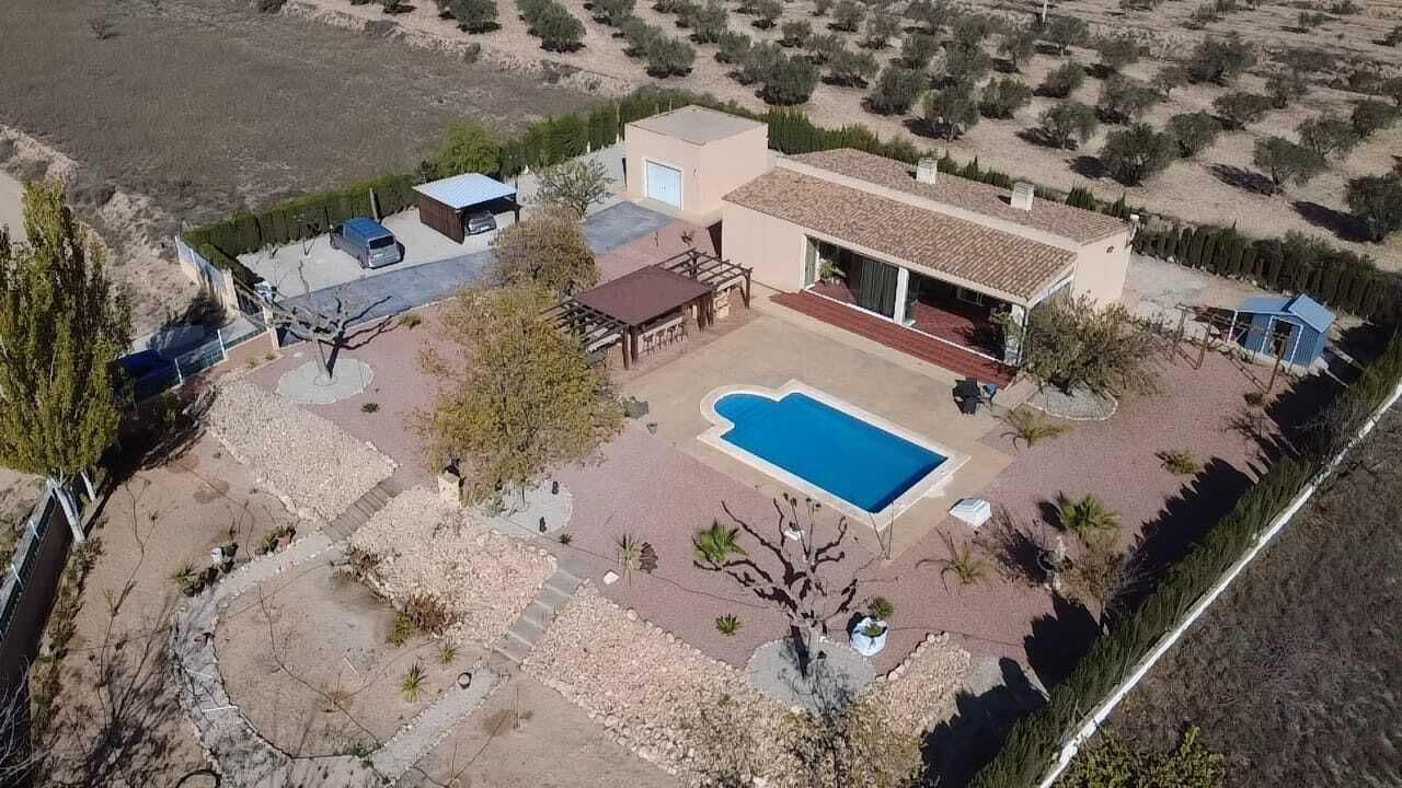 3 soveværelse Villa til salg i Sax med garage - € 399.995 (Ref: 9513651)