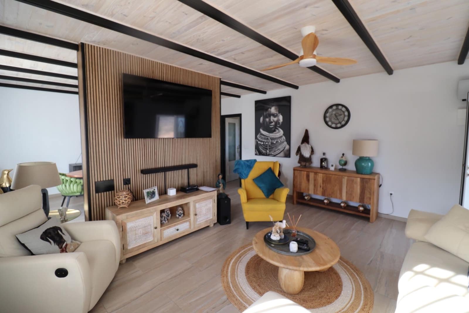 4 bedroom Villa for sale in La Romana with pool - € 379,000 (Ref: 9513664)