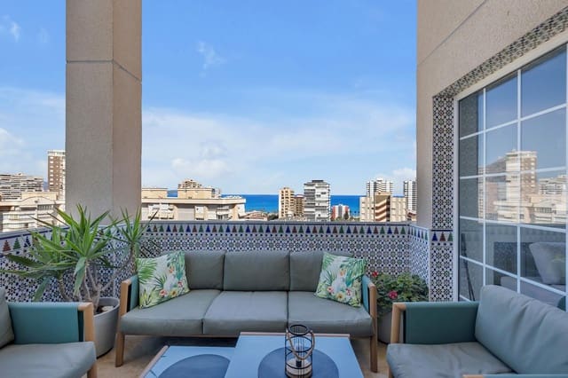 3 bedroom Penthouse for sale in Playa de San Juan, Alicante / Alacant city - € 690,000 (Ref: 9513669)