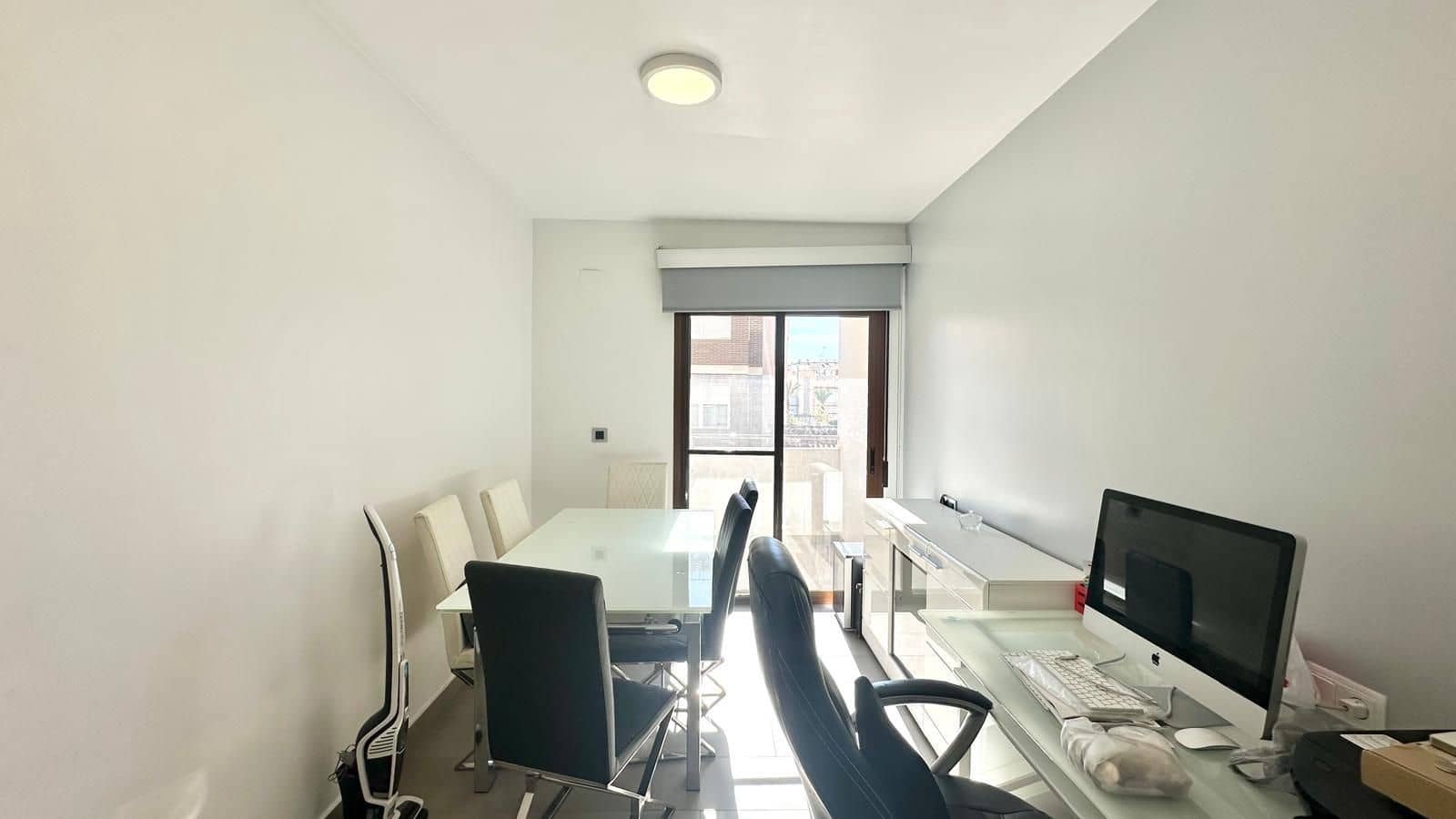 3 Zimmer Apartment zu verkaufen in Torrevieja - 220.000 € (Ref: 9513680)