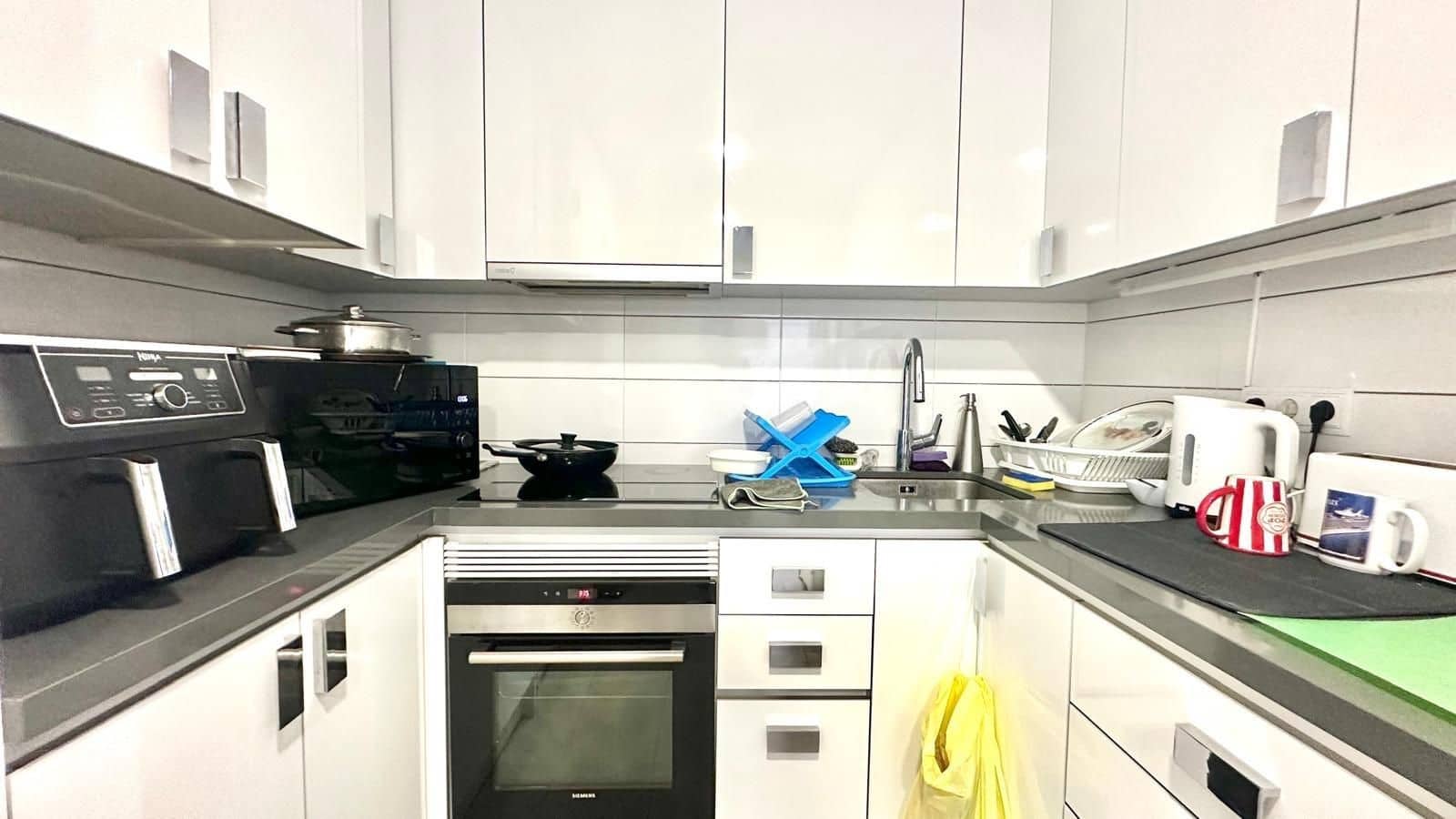 3 Zimmer Apartment zu verkaufen in Torrevieja - 220.000 € (Ref: 9513680)