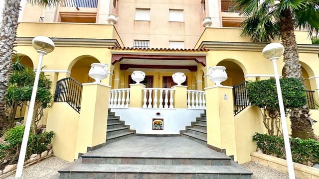 3 makuuhuone Huoneisto myytävänä paikassa Los Frutales, Torrevieja mukana uima-altaan - 369 900 € (Ref: 9513681)