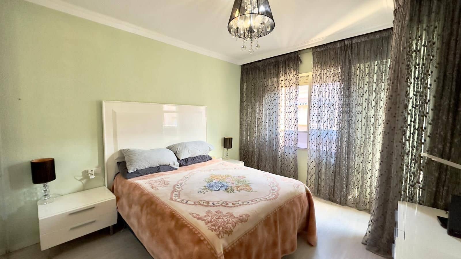 4 chambre Appartement à vendre à Torrevieja avec piscine - 199 900 € (Ref: 9513686)