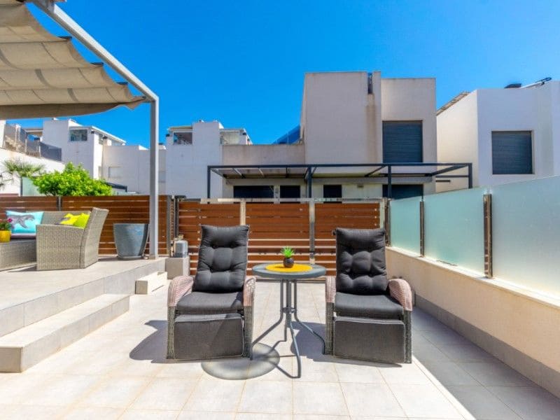 Chalet de 5 habitaciones en Aguas Nuevas en venta - 439.000 € (Ref: 9513692)