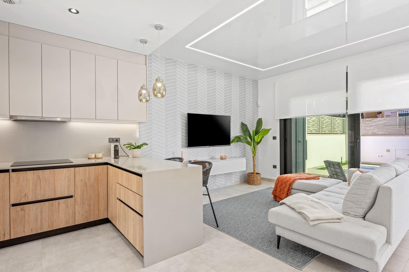 3 slaapkamer Villa te koop in Filipinas met zwembad - € 519.500 (Ref: 9513693)