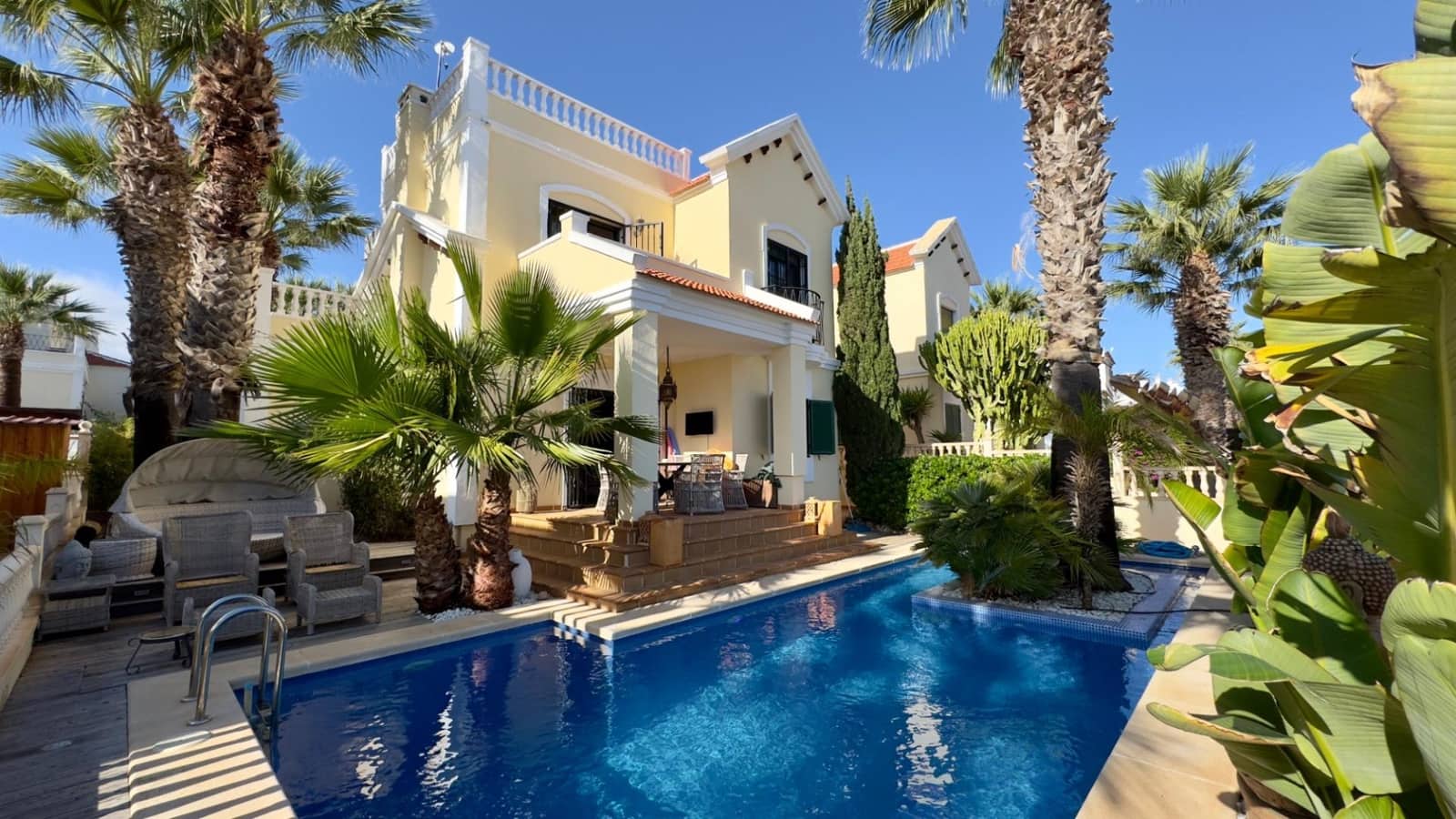 3 chambre Villa/Maison à vendre à Orihuela Costa avec piscine - 424 000 € (Ref: 9513702)