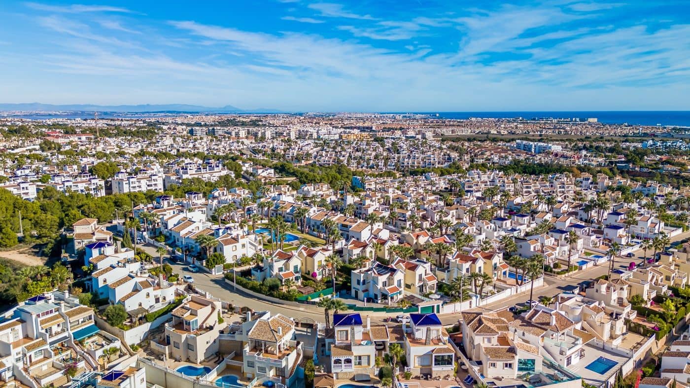 3 chambre Villa/Maison à vendre à Orihuela Costa avec piscine - 424 000 € (Ref: 9513702)