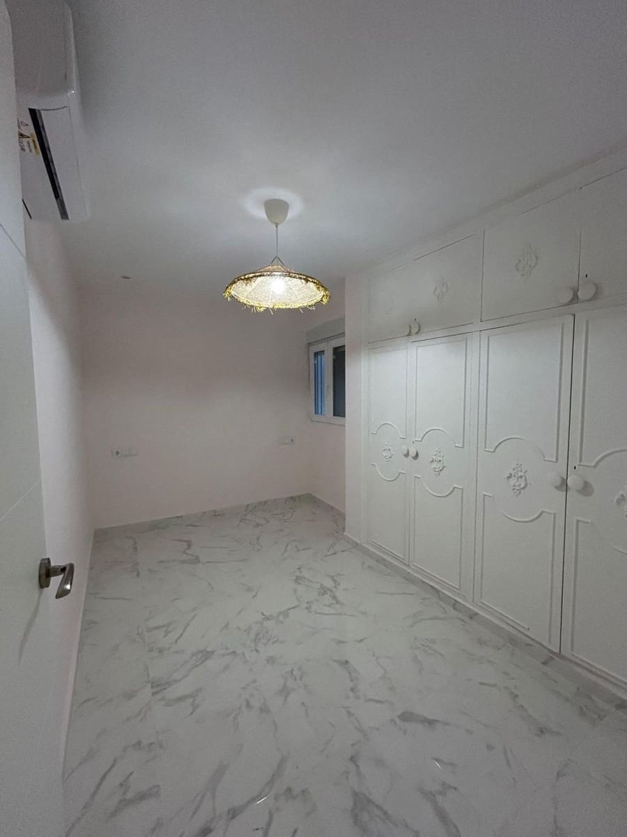 3 quarto Apartamento para venda em Torrevieja - 256 000 € (Ref: 9513711)