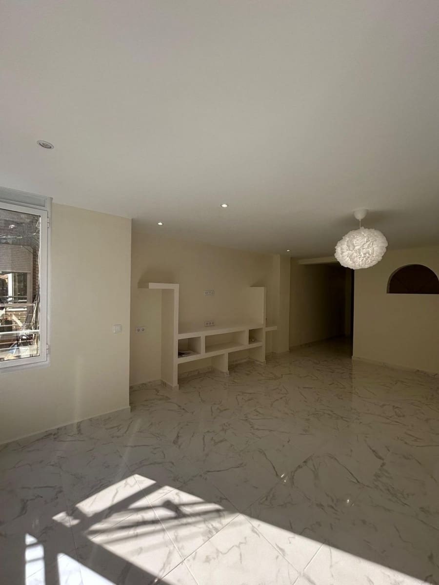 3 quarto Apartamento para venda em Torrevieja - 256 000 € (Ref: 9513711)