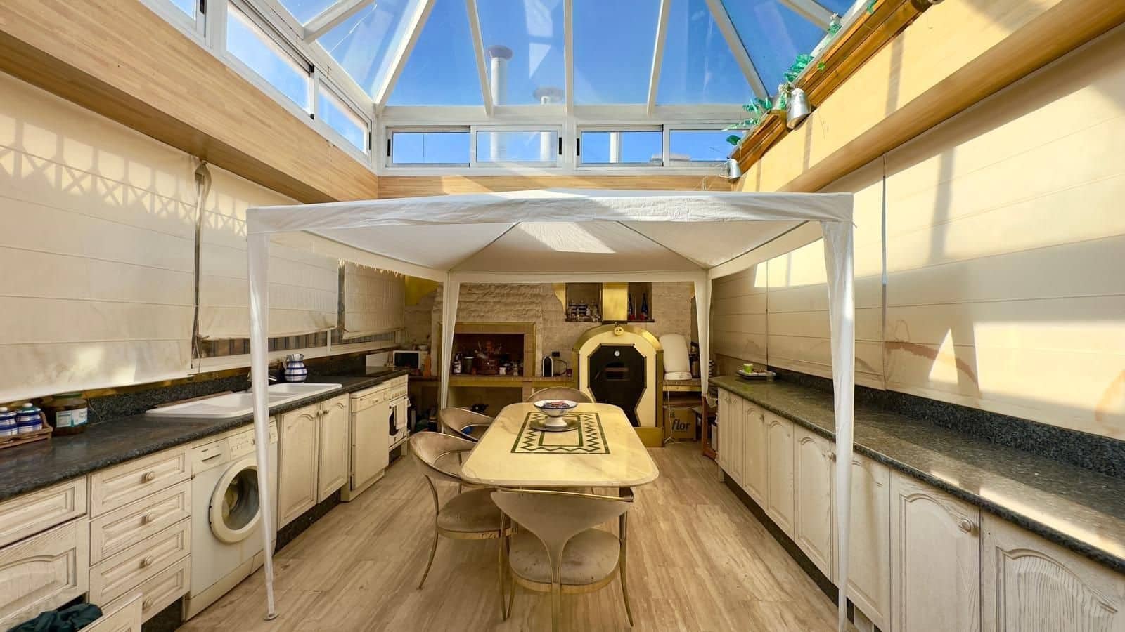 2 soveværelse Penthouse til salg i Torrevieja - € 449.900 (Ref: 9513713)