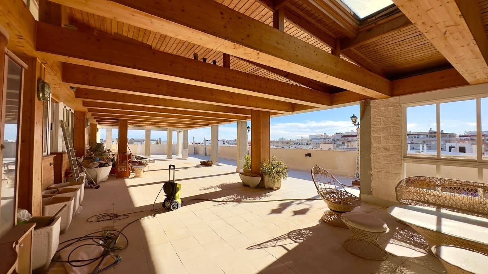 2 soveværelse Penthouse til salg i Torrevieja - € 449.900 (Ref: 9513713)
