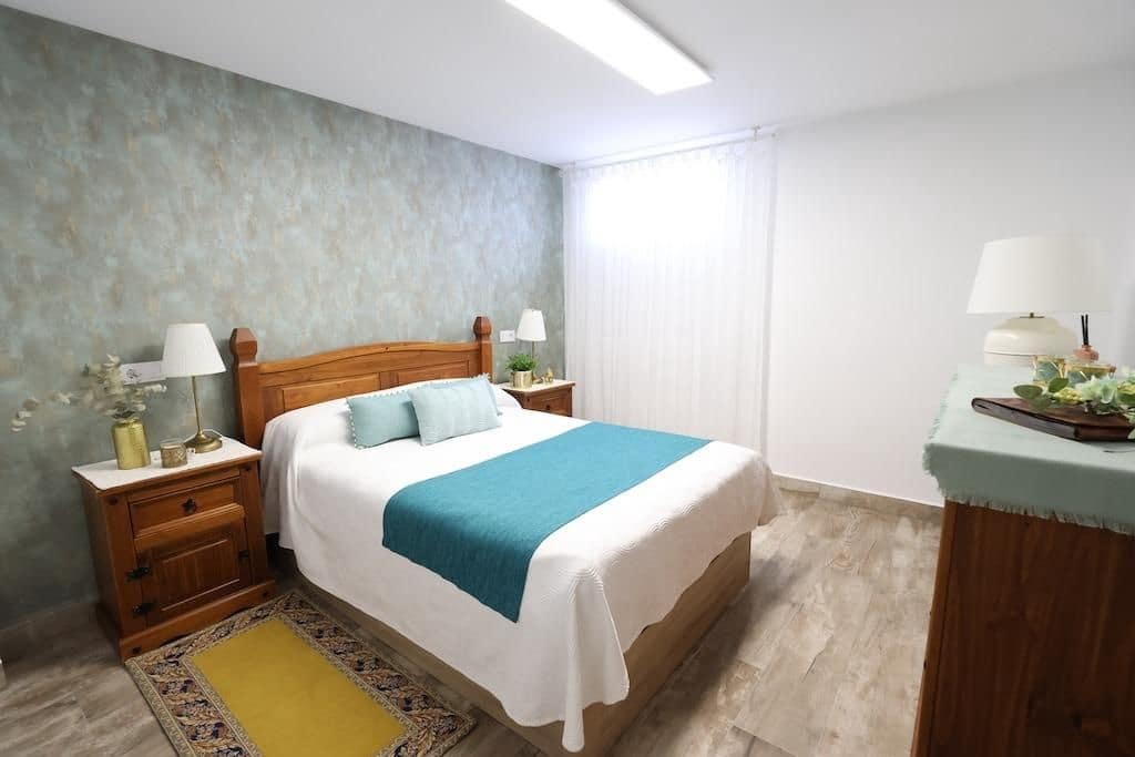 4 bedroom Villa for sale in Filipinas - € 435,000 (Ref: 9513716)