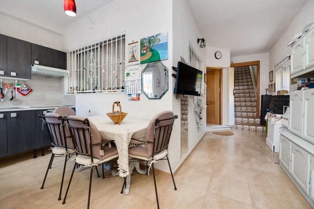 4 makuuhuone Huvila myytävänä paikassa Playa del Cura, Torrevieja - 280 000 € (Ref: 9513734)