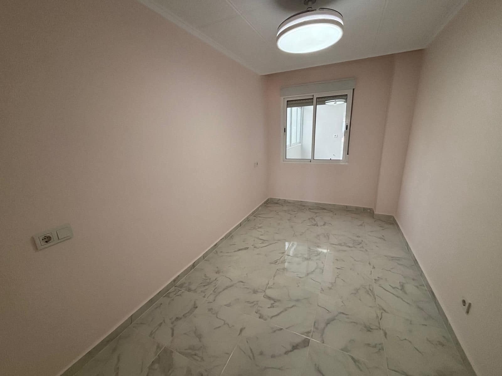 3 chambre Penthouse à vendre à Torrevieja avec piscine - 335 000 € (Ref: 9513761)