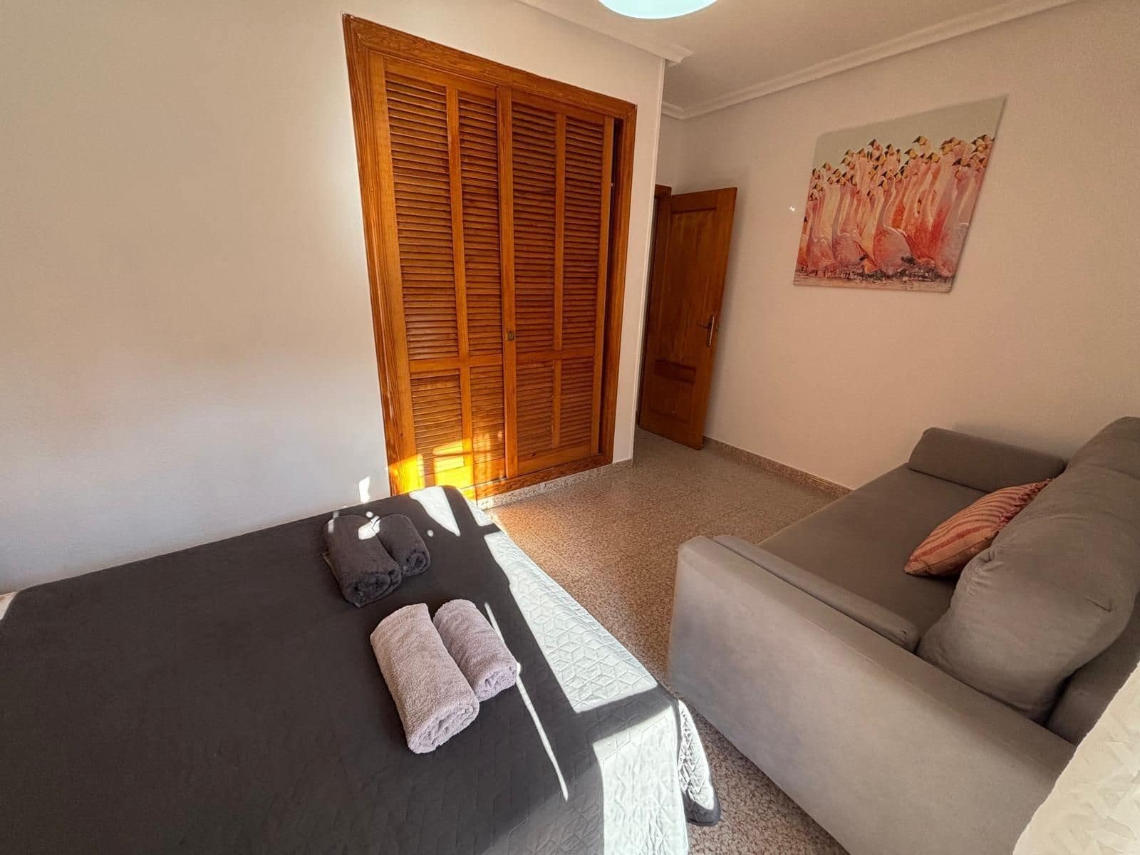 Apartamento de 2 habitaciones en Torrevieja en venta con piscina - 219.000 € (Ref: 9513762)