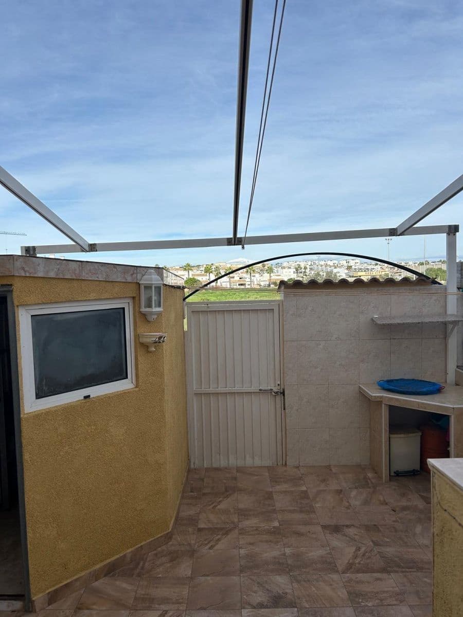 2 soveværelse Lejlighed til salg i Orihuela Costa med swimmingpool - € 199.000 (Ref: 9513763)