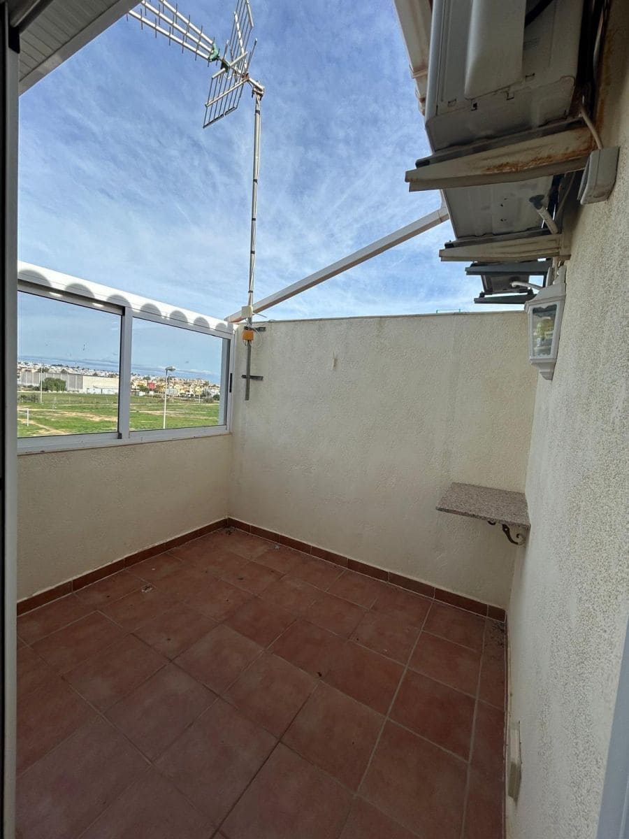 2 soveværelse Lejlighed til salg i Orihuela Costa med swimmingpool - € 199.000 (Ref: 9513763)