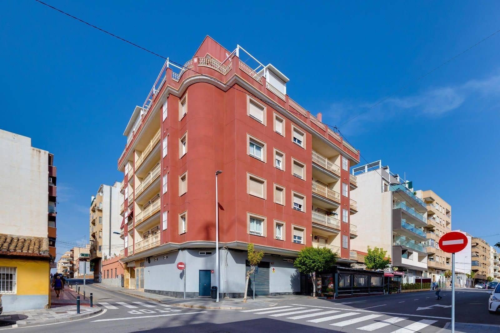3 quarto Apartamento para venda em Torrevieja - 234 969 € (Ref: 9513769)