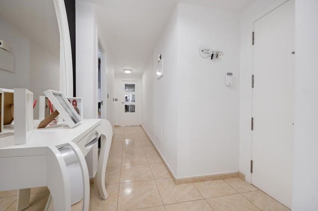 3 quarto Apartamento para venda em Centro, Torrevieja - 234 969 € (Ref: 9513769)
