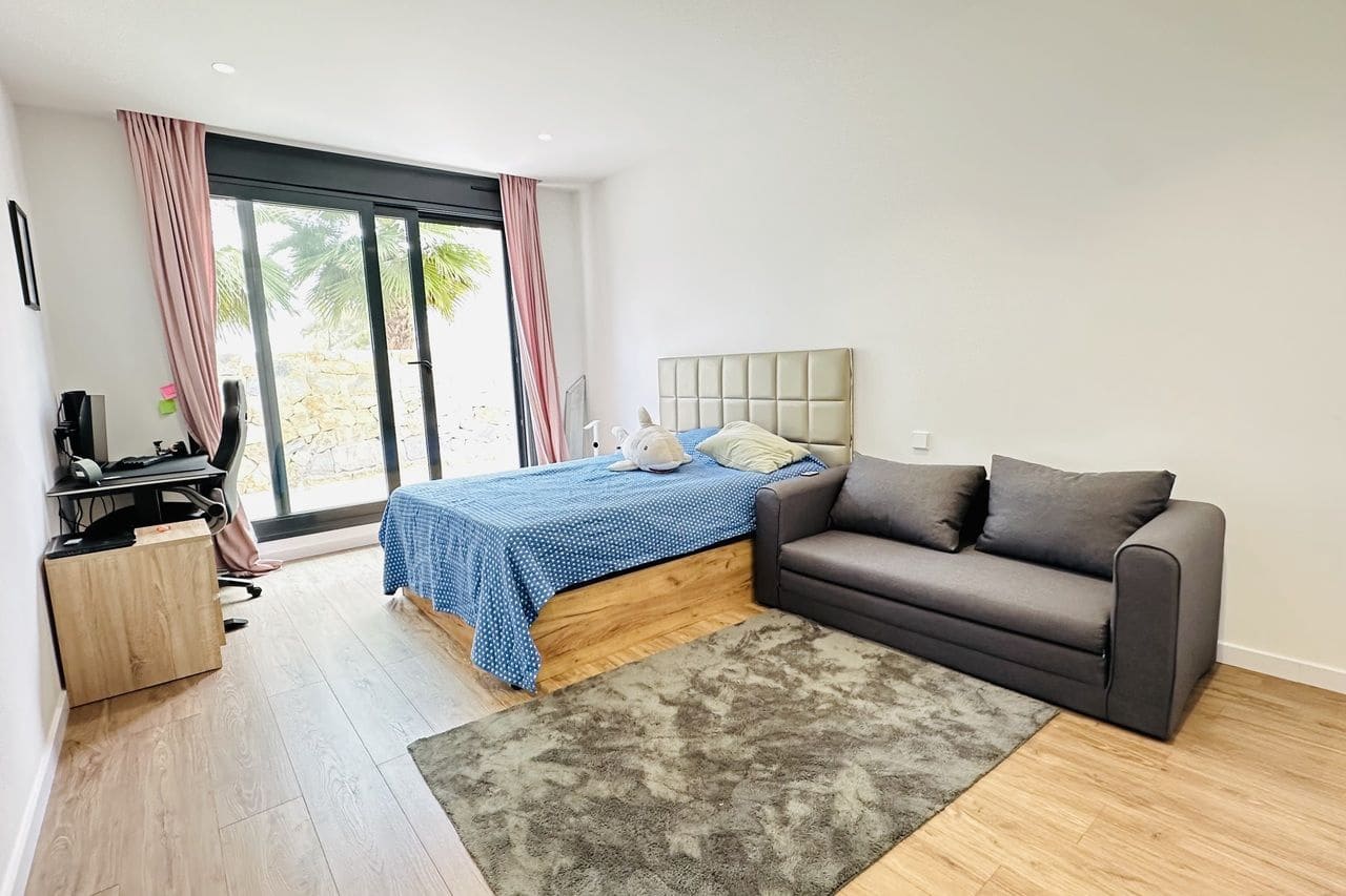 6 bedroom Villa for sale in Las Colinas Golf with garage - € 2,195,000 (Ref: 9513771)