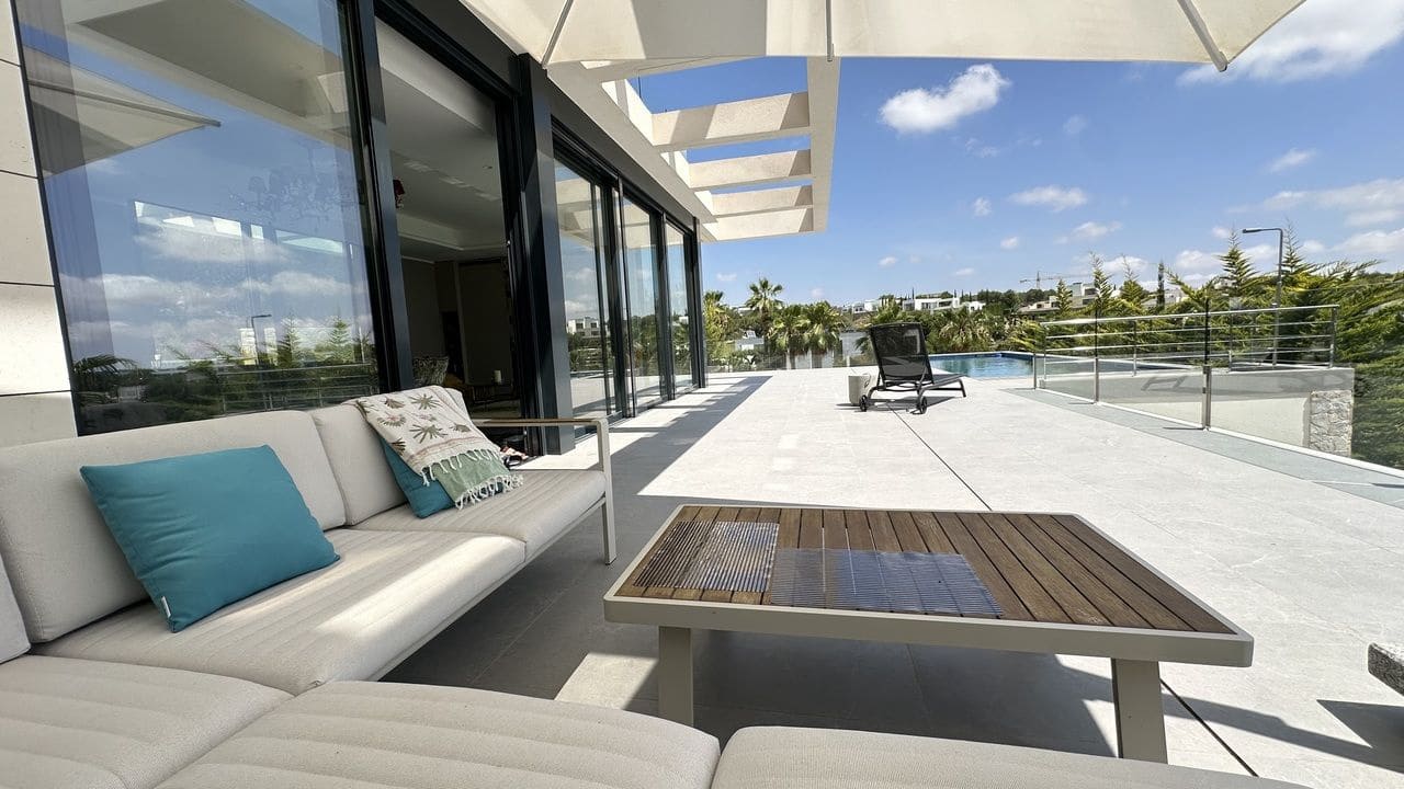 6 bedroom Villa for sale in Las Colinas Golf with garage - € 2,195,000 (Ref: 9513771)