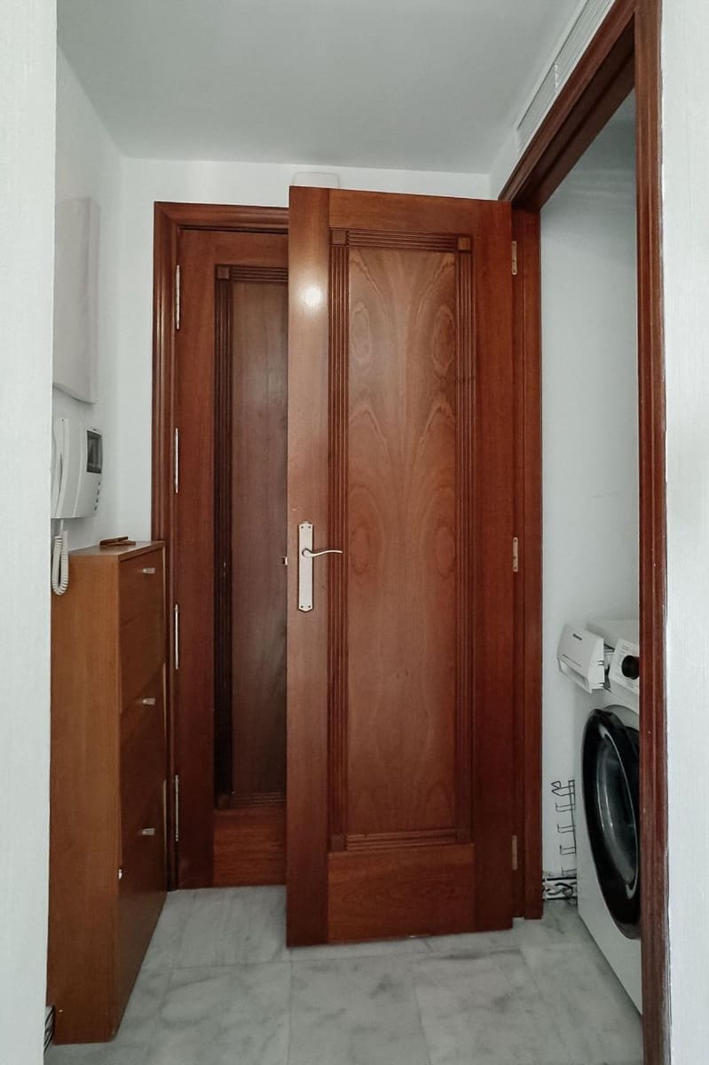 3 makuuhuone Huoneisto myytävänä paikassa Torrevieja mukana uima-altaan - 259 900 € (Ref: 9513777)