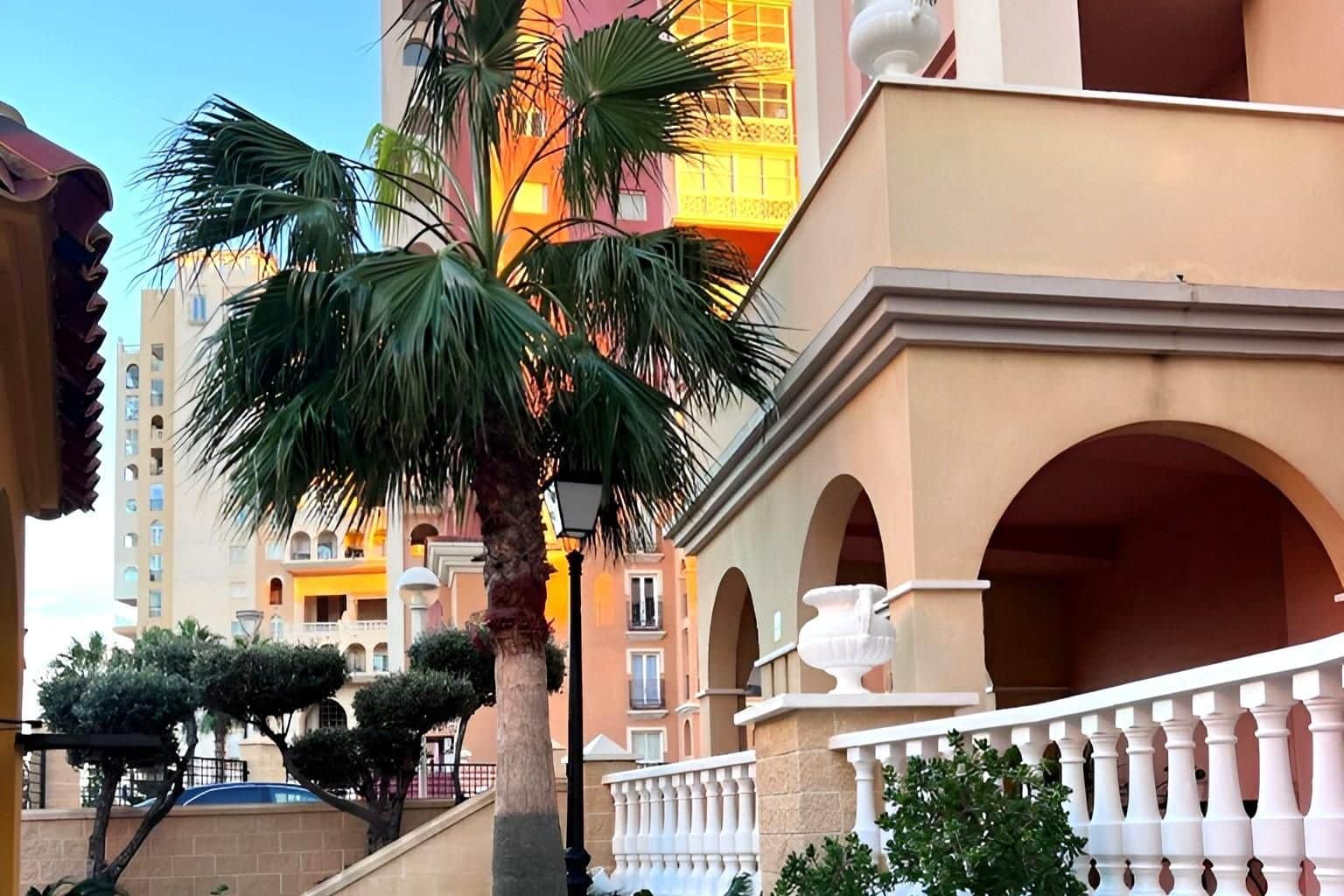 3 makuuhuone Huoneisto myytävänä paikassa Torrevieja mukana uima-altaan - 259 900 € (Ref: 9513777)