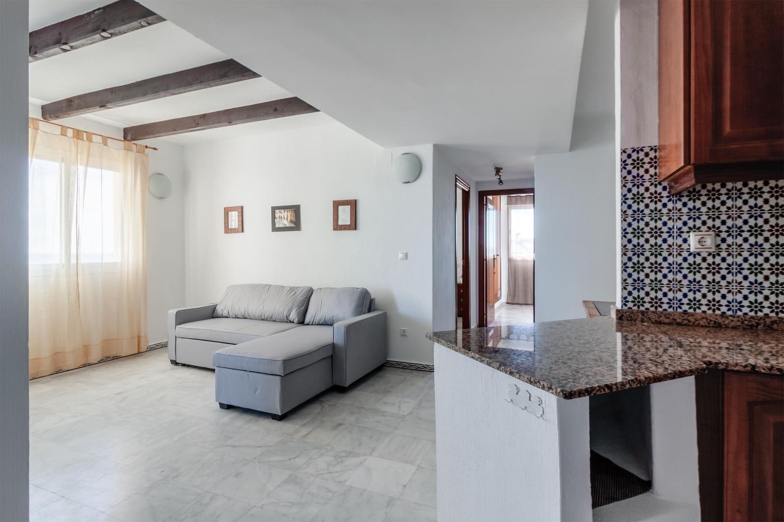 3 makuuhuone Huoneisto myytävänä paikassa Torrevieja mukana uima-altaan - 259 900 € (Ref: 9513777)