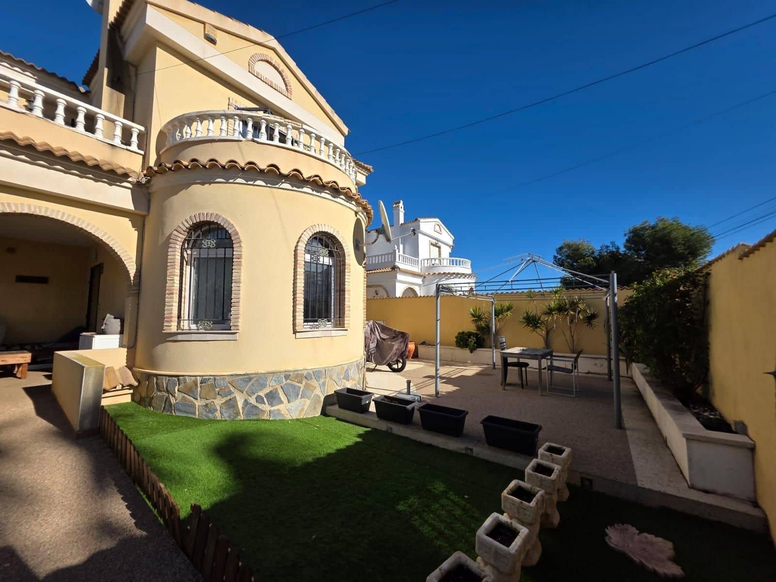 4 sypialnia Willa na sprzedaż w Orihuela Costa z basenem - 348 900 € (Ref: 9513788)