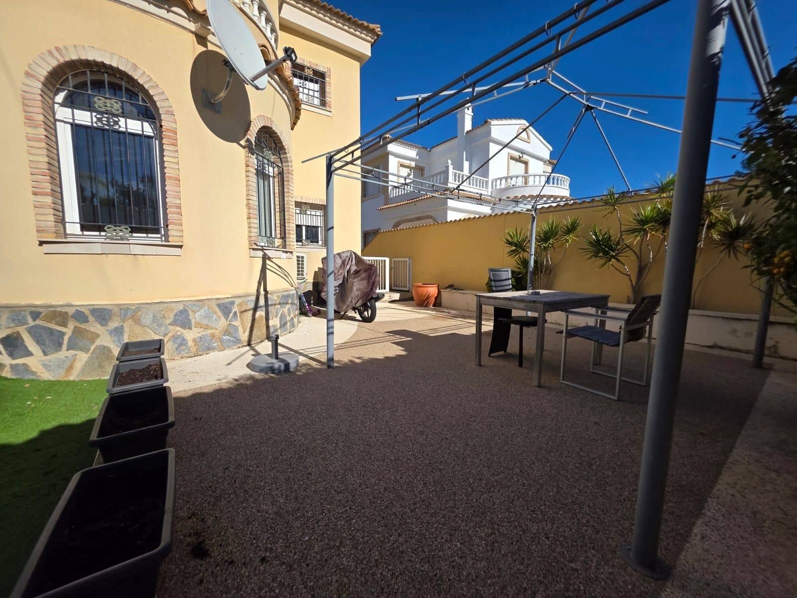 4 sypialnia Willa na sprzedaż w Orihuela Costa z basenem - 348 900 € (Ref: 9513788)