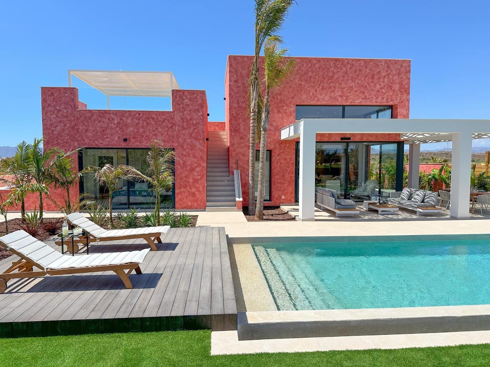 3 bedroom Villa for sale in Cuevas del Almanzora with pool - € 1,025,000 (Ref: 9513794)