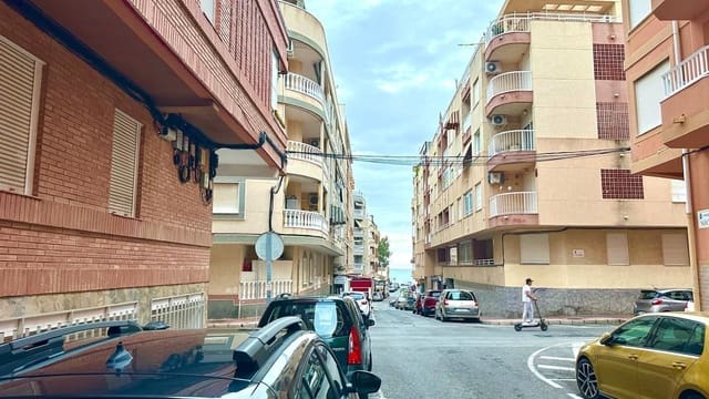 3 soveværelse Penthouse til salg i Centro, Torrevieja - € 184.900 (Ref: 9513814)