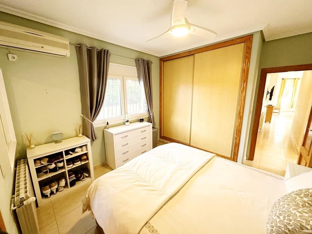 3 bedroom Villa for sale in Gea y Truyols - € 315,000 (Ref: 9513818)