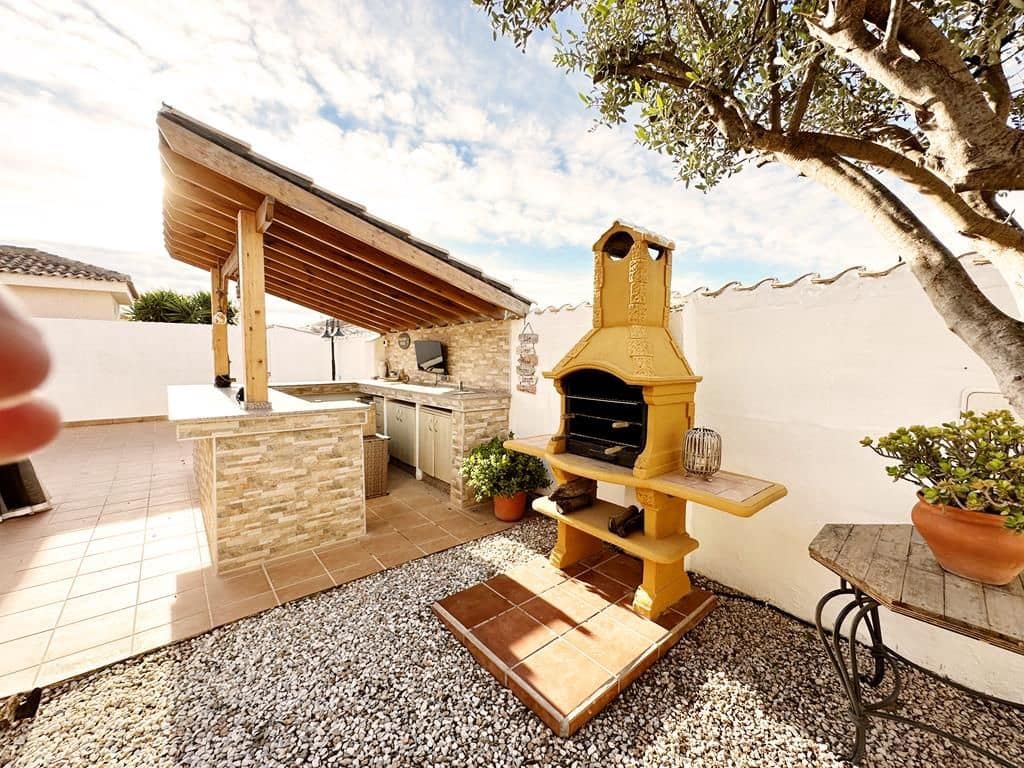 3 bedroom Villa for sale in Gea y Truyols - € 315,000 (Ref: 9513818)