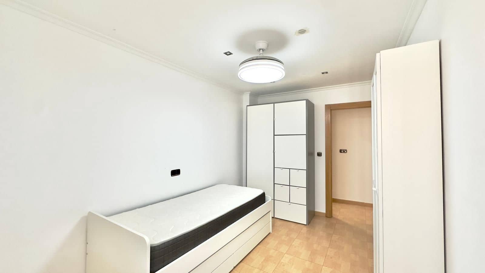 3 quarto Apartamento para venda em Torrevieja - 194 900 € (Ref: 9513822)