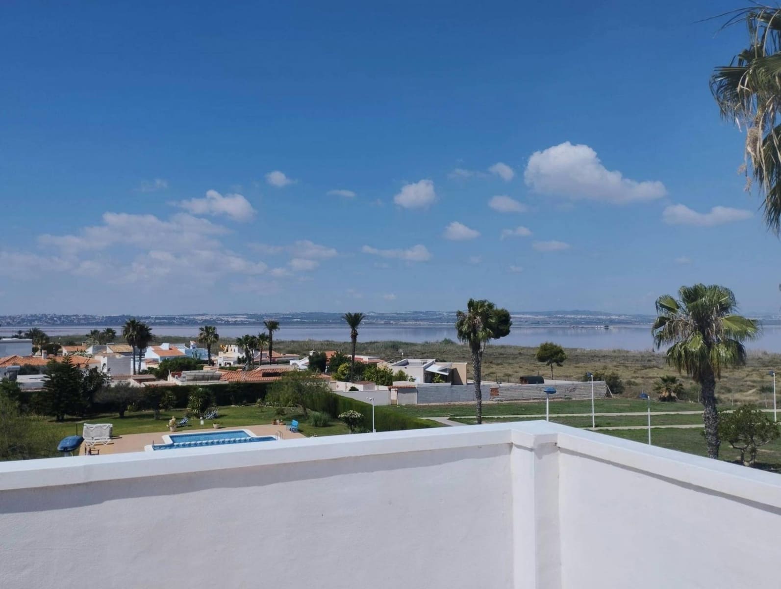 6 sypialnia Willa na sprzedaż w Torrevieja z basenem - 539 000 € (Ref: 9513838)