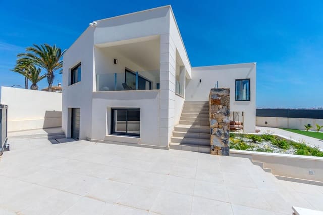 5 makuuhuone Huvila myytävänä paikassa La Veleta, Torrevieja mukana uima-altaan - 1 490 000 € (Ref: 9513846)