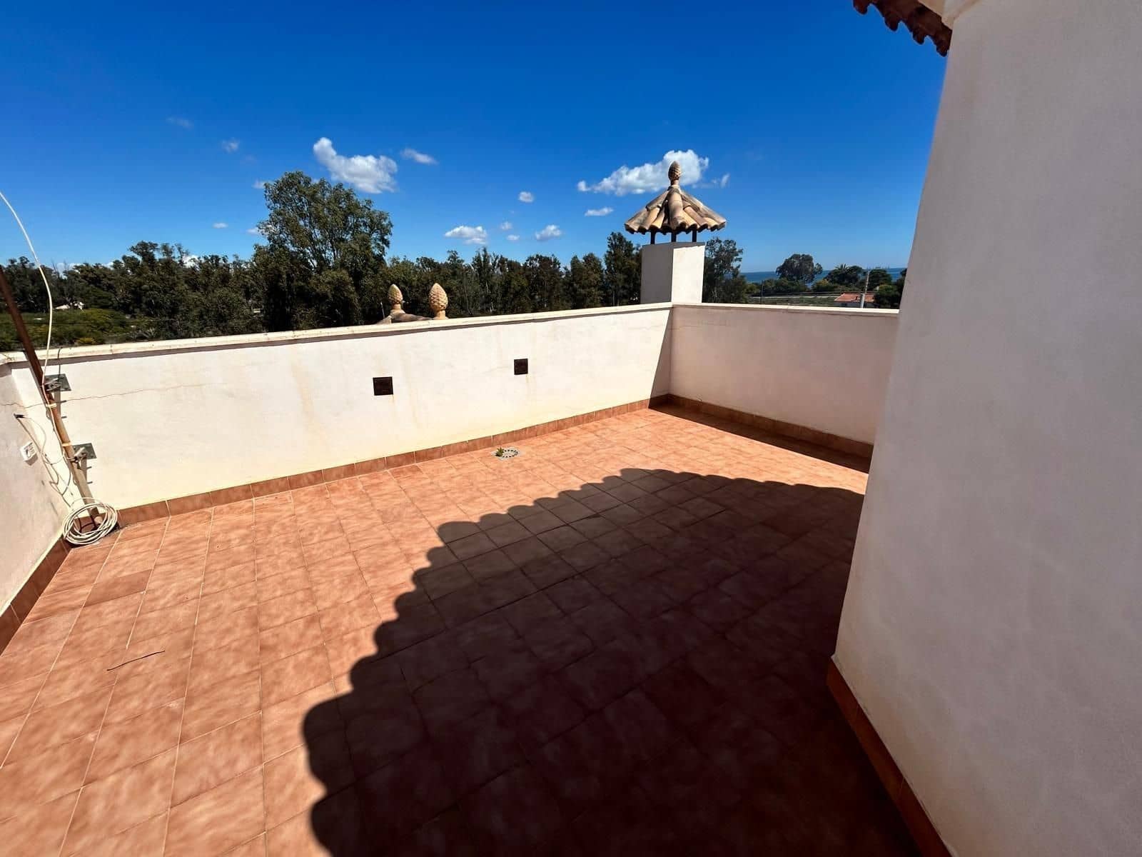 Chalet de 4 habitaciones en Los Alcázares en venta con piscina - 260.000 € (Ref: 9513857)