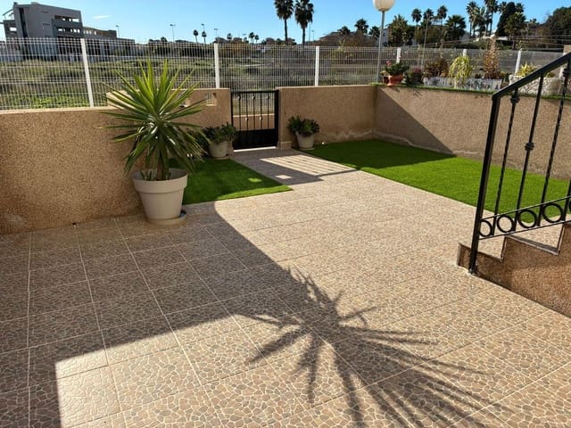 2 chambre Appartement à vendre à Punta Prima, Orihuela - 184 500 € (Ref: 9513878)