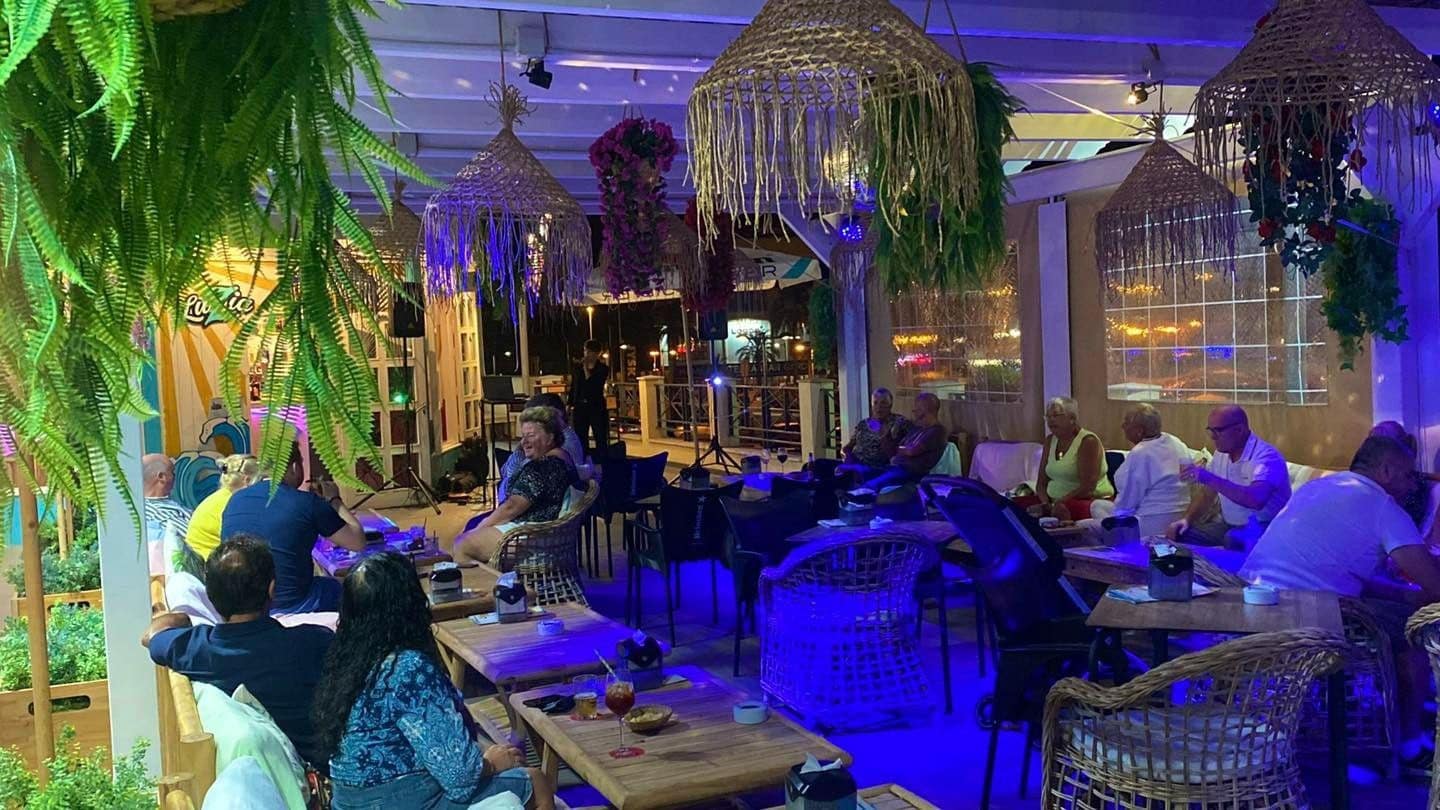 2 bedroom Apartment for sale in Punta Prima with garage - € 289,995 (Ref: 9513881)