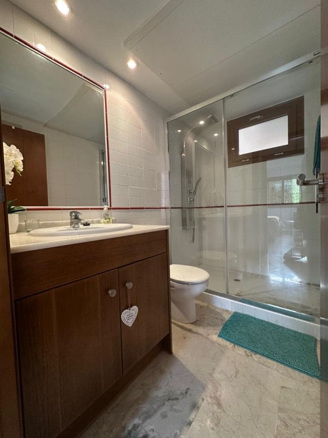 2 bedroom Apartment for sale in Punta Prima with garage - € 289,995 (Ref: 9513881)