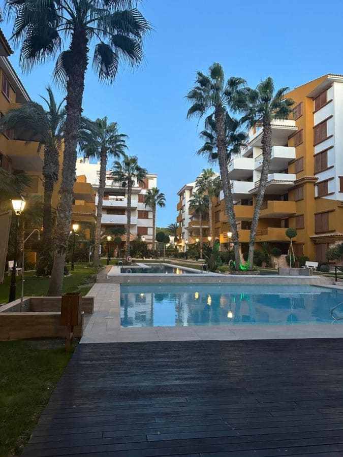 2 bedroom Apartment for sale in Punta Prima with garage - € 289,995 (Ref: 9513881)