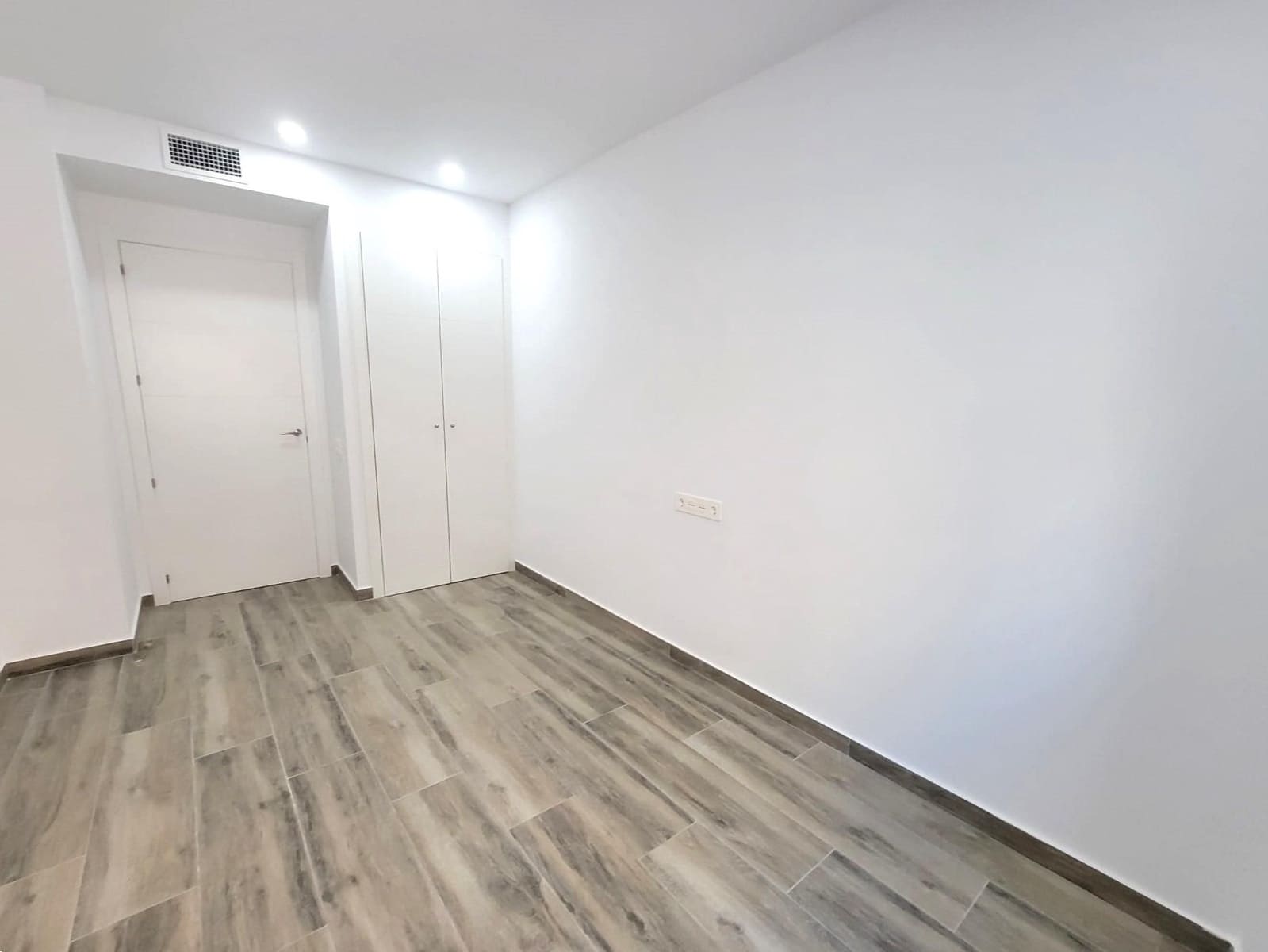 3 sovrum Lägenhet till salu i Torrevieja med pool - 375 000 € (Ref: 9513893)