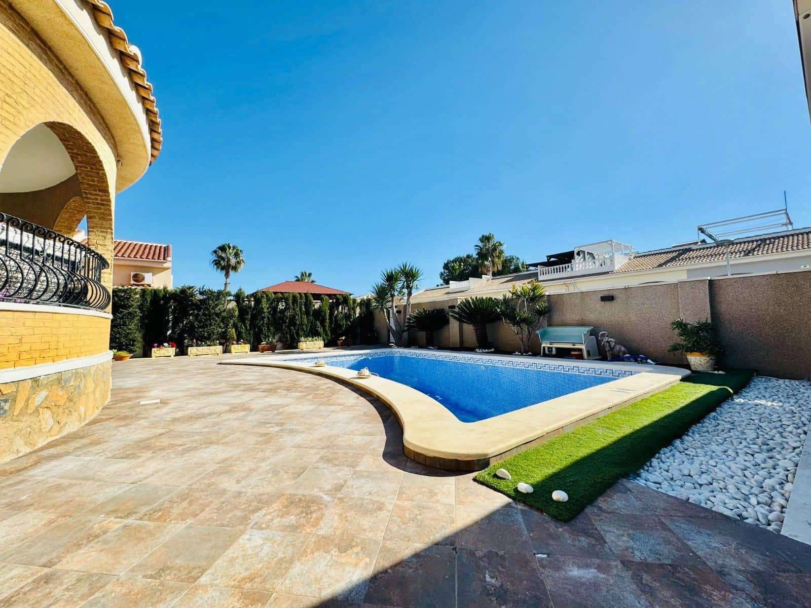 3 bedroom Villa for sale in Benijofar with pool - € 325,000 (Ref: 9513898)