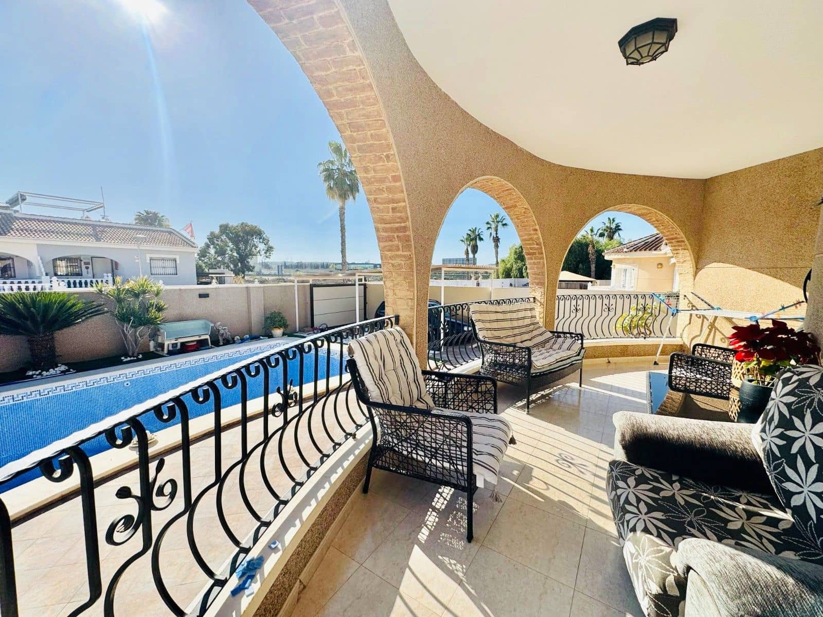 3 bedroom Villa for sale in Benijofar with pool - € 325,000 (Ref: 9513898)