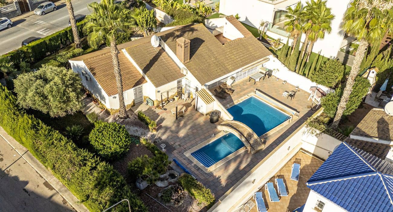 4 quarto Moradia para venda em Orihuela - 650 000 € (Ref: 9513901)